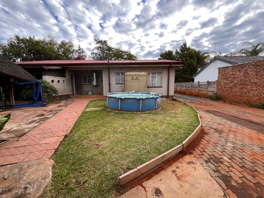 3 Bedroom Property for Sale in Hadison Park Northern Cape